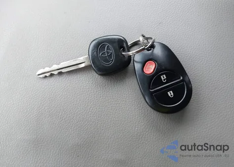 2009 Toyota Highlander from USA, damaged, VIN JTEES41A492110559